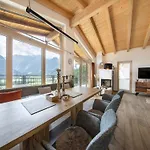 With Access, Neukirchen Chalet Neukirchen am Großvenediger