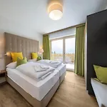 With Access, Neukirchen Neukirchen am Großvenediger