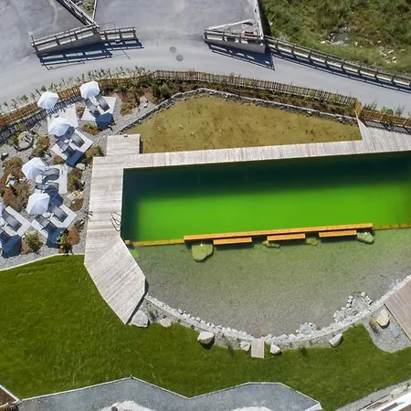 With Lift Access, Neukirchen *