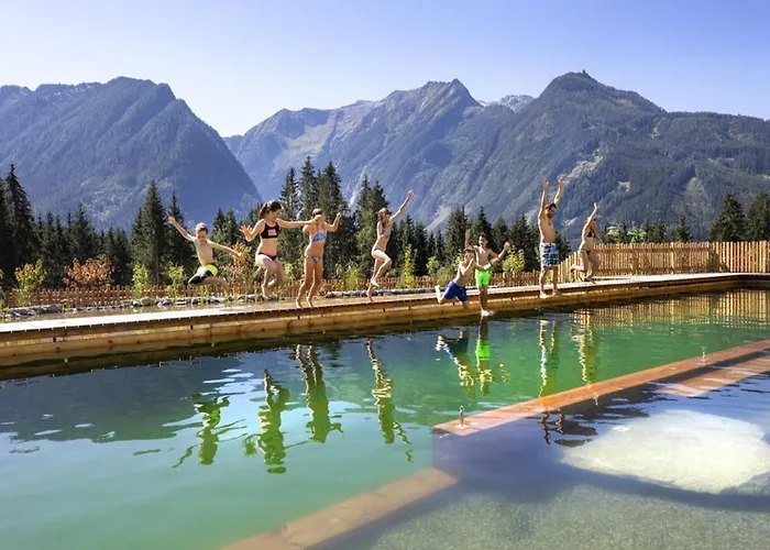 With Lift Access, Neukirchen Chalet Neukirchen am Großvenediger