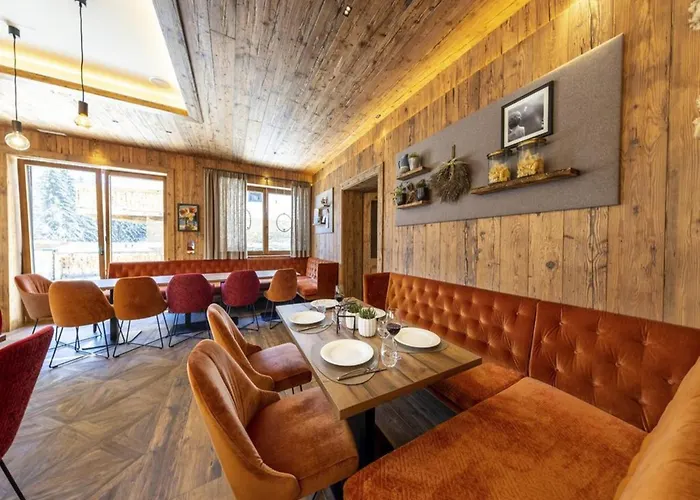 With Lift Access, Neukirchen *