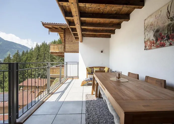 With Lift Access, Neukirchen シャレー *