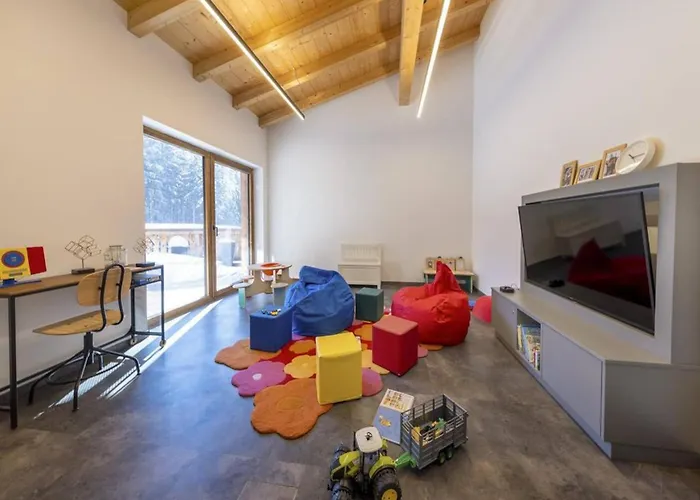 With Lift Access, Neukirchen